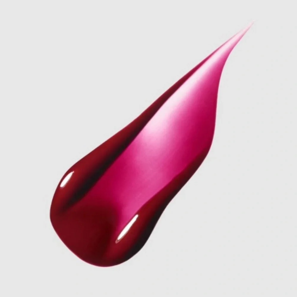 MAC Versicolour Varnish Cream Lip Stain in No Interruptions. .28‎ fl oz NIB